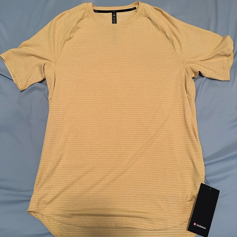 lululemon men’s drysense short sleeve
